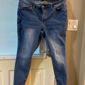 For The Best Stretch Booty Lifting Jeans - Medium Wash